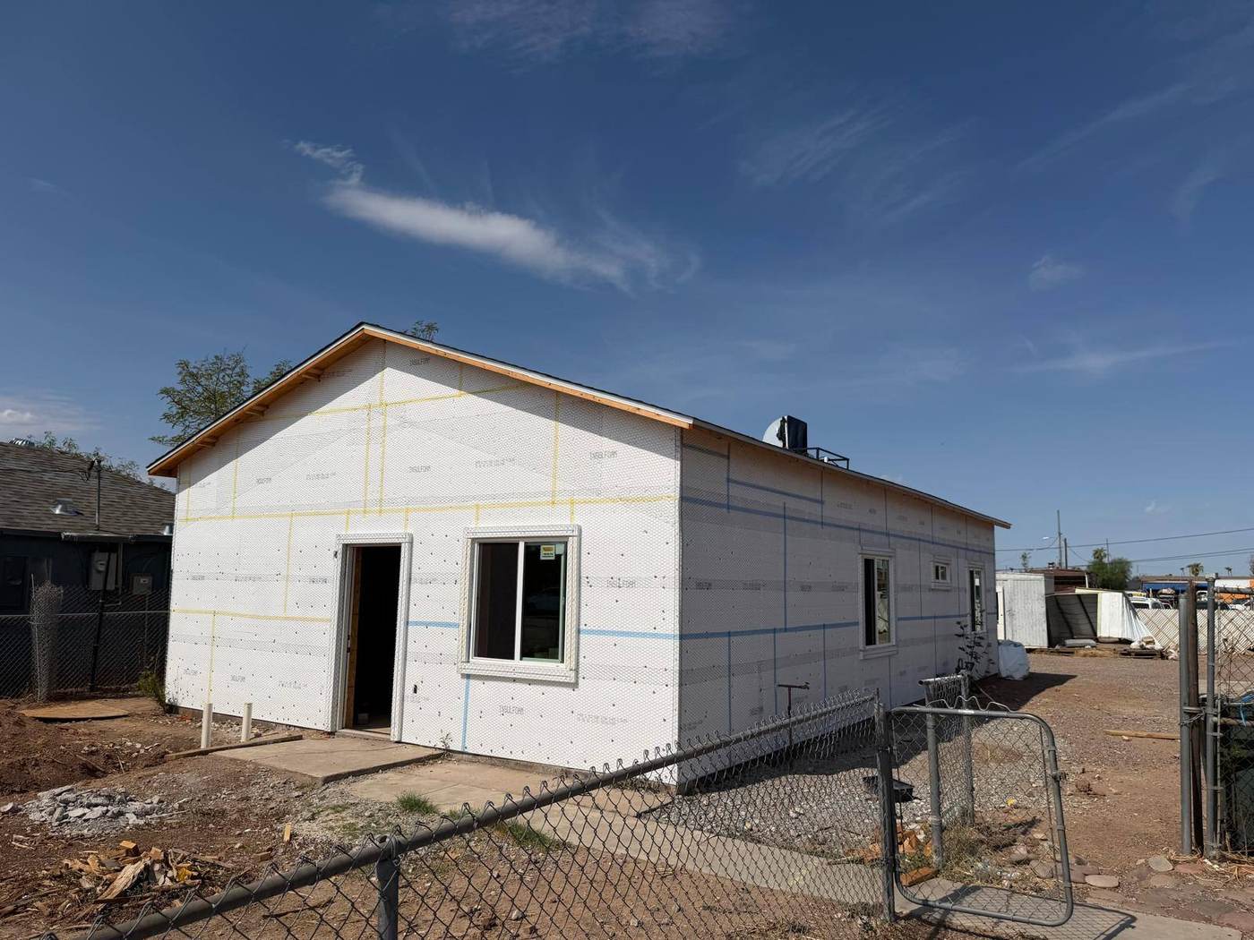 Main House 1300 sq ft — Main House 1300 in Phoenix, AZ