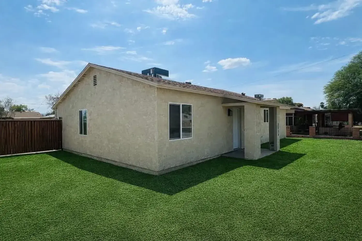 Casita 900 sq ft (Casita Modern 900, Phoenix, AZ) — photo 2 of 9