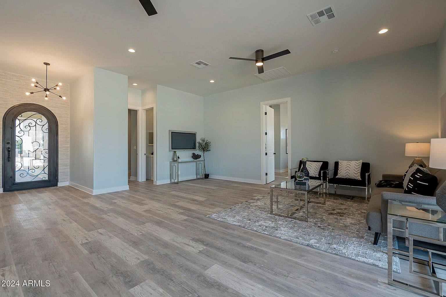 Modern Ranch Home 2445 sq ft (Hacienda, Buckeye, AZ) — photo 3 of 23
